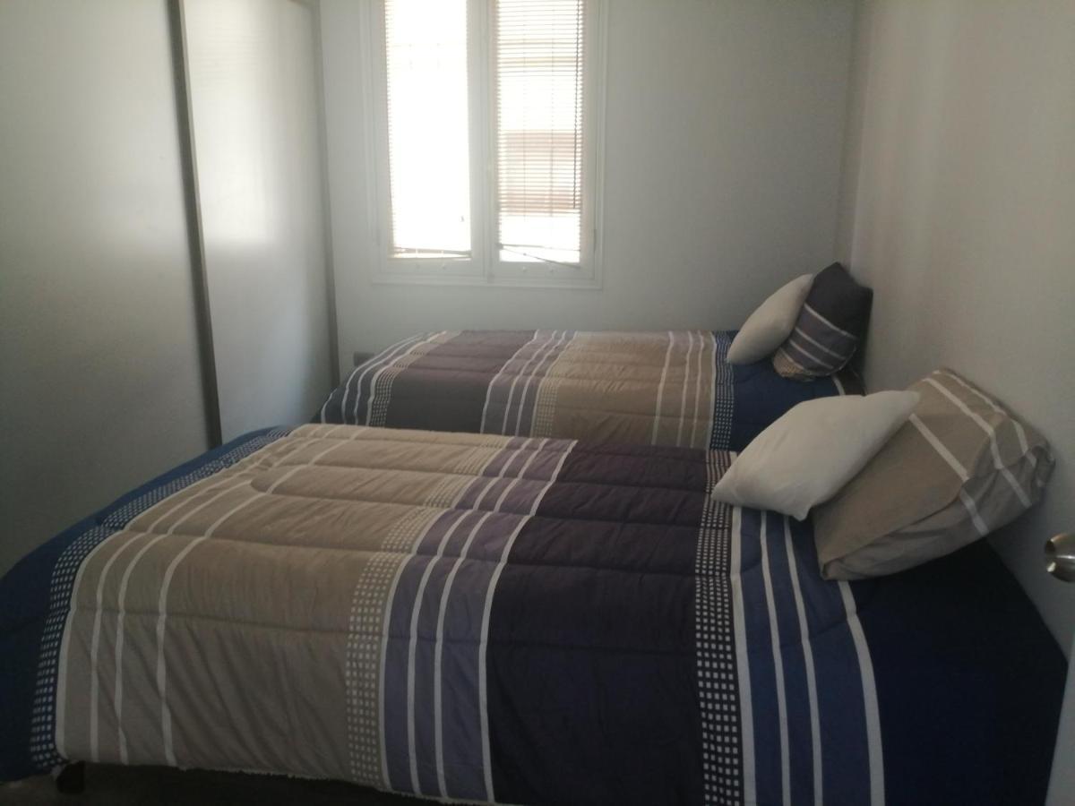 Отель Hostal Mancora Monjitas 755 Сантьяго Экстерьер фото