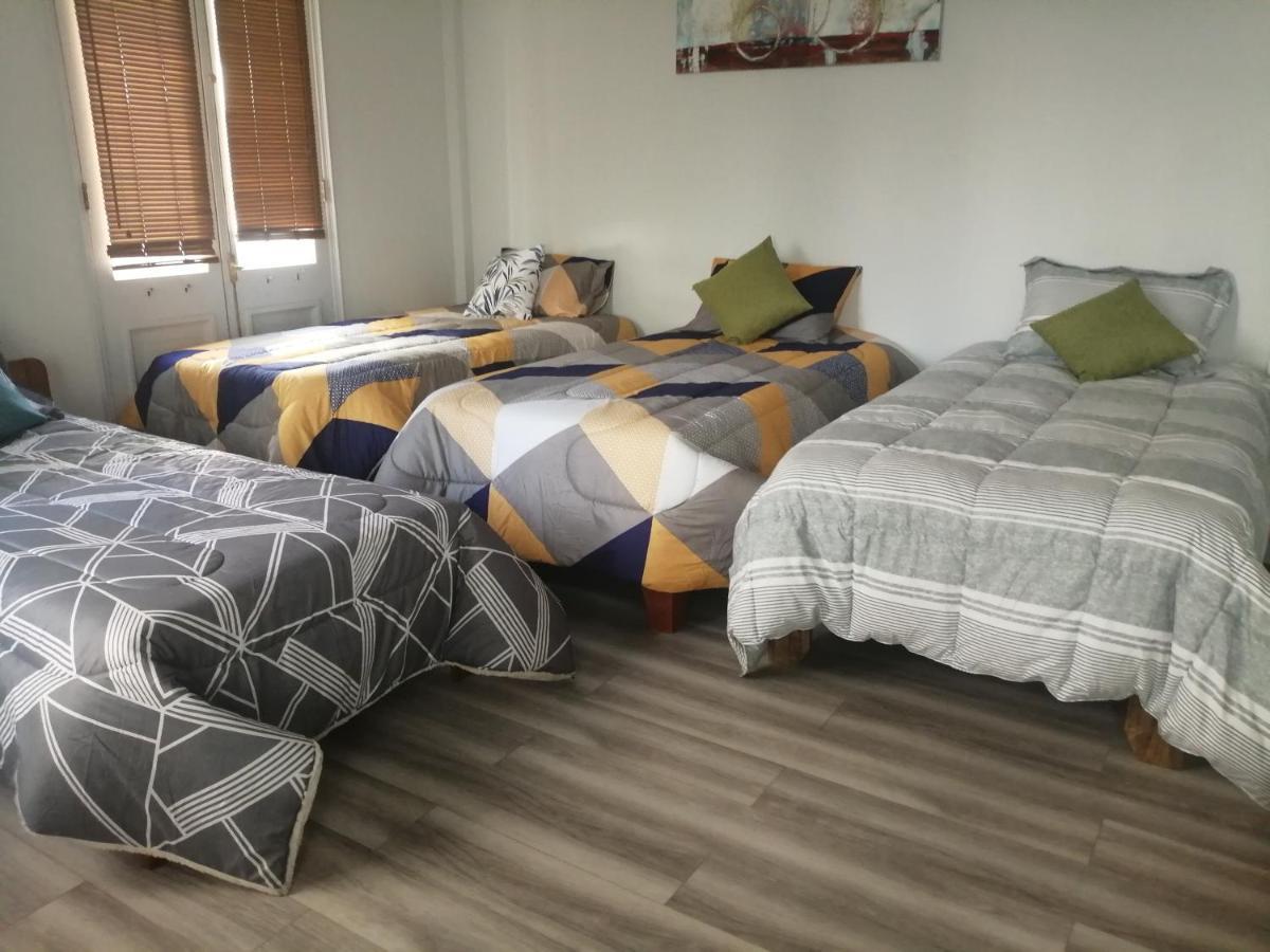 Отель Hostal Mancora Monjitas 755 Сантьяго Экстерьер фото