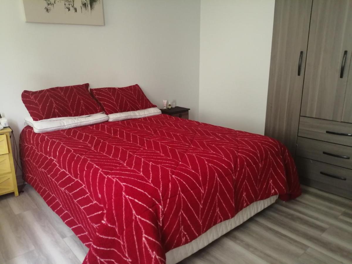 Отель Hostal Mancora Monjitas 755 Сантьяго Экстерьер фото