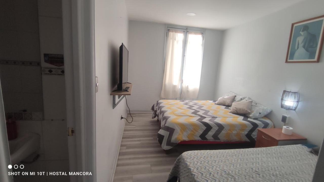 Отель Hostal Mancora Monjitas 755 Сантьяго Экстерьер фото