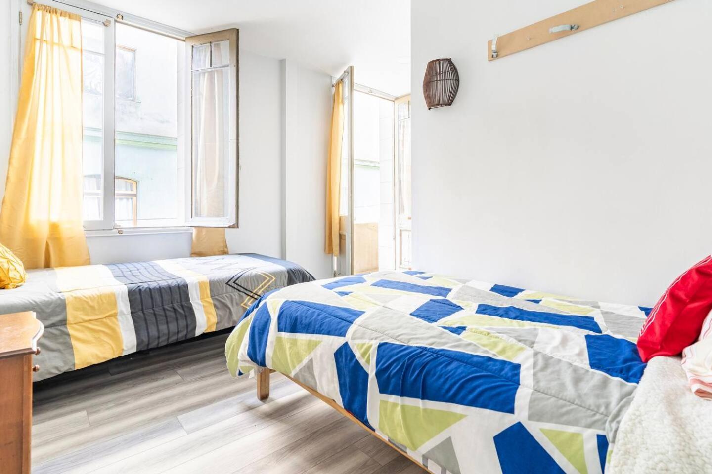 Отель Hostal Mancora Monjitas 755 Сантьяго Экстерьер фото