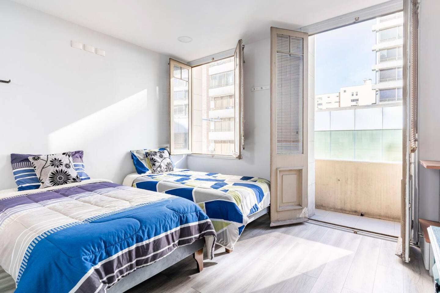 Отель Hostal Mancora Monjitas 755 Сантьяго Экстерьер фото