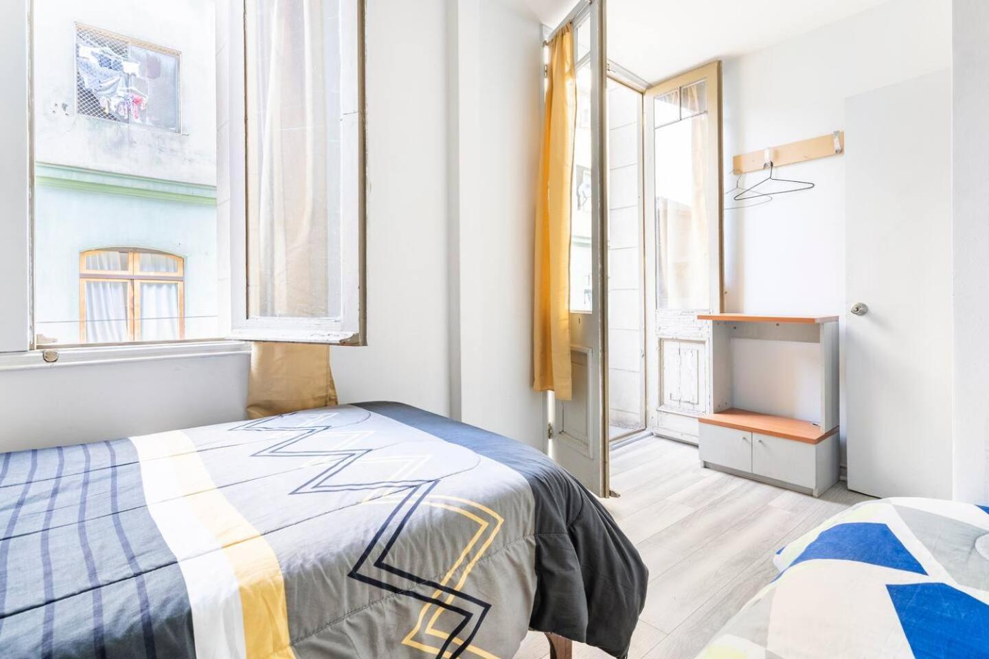Отель Hostal Mancora Monjitas 755 Сантьяго Экстерьер фото