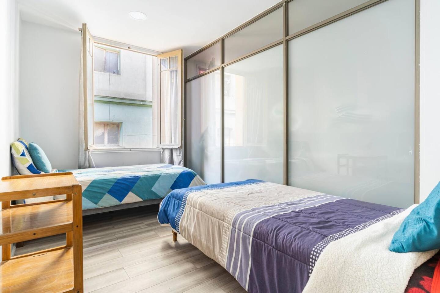 Отель Hostal Mancora Monjitas 755 Сантьяго Экстерьер фото