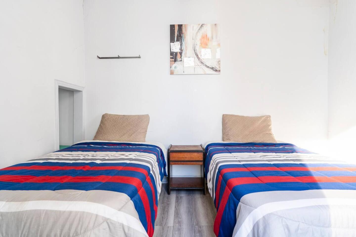 Отель Hostal Mancora Monjitas 755 Сантьяго Экстерьер фото